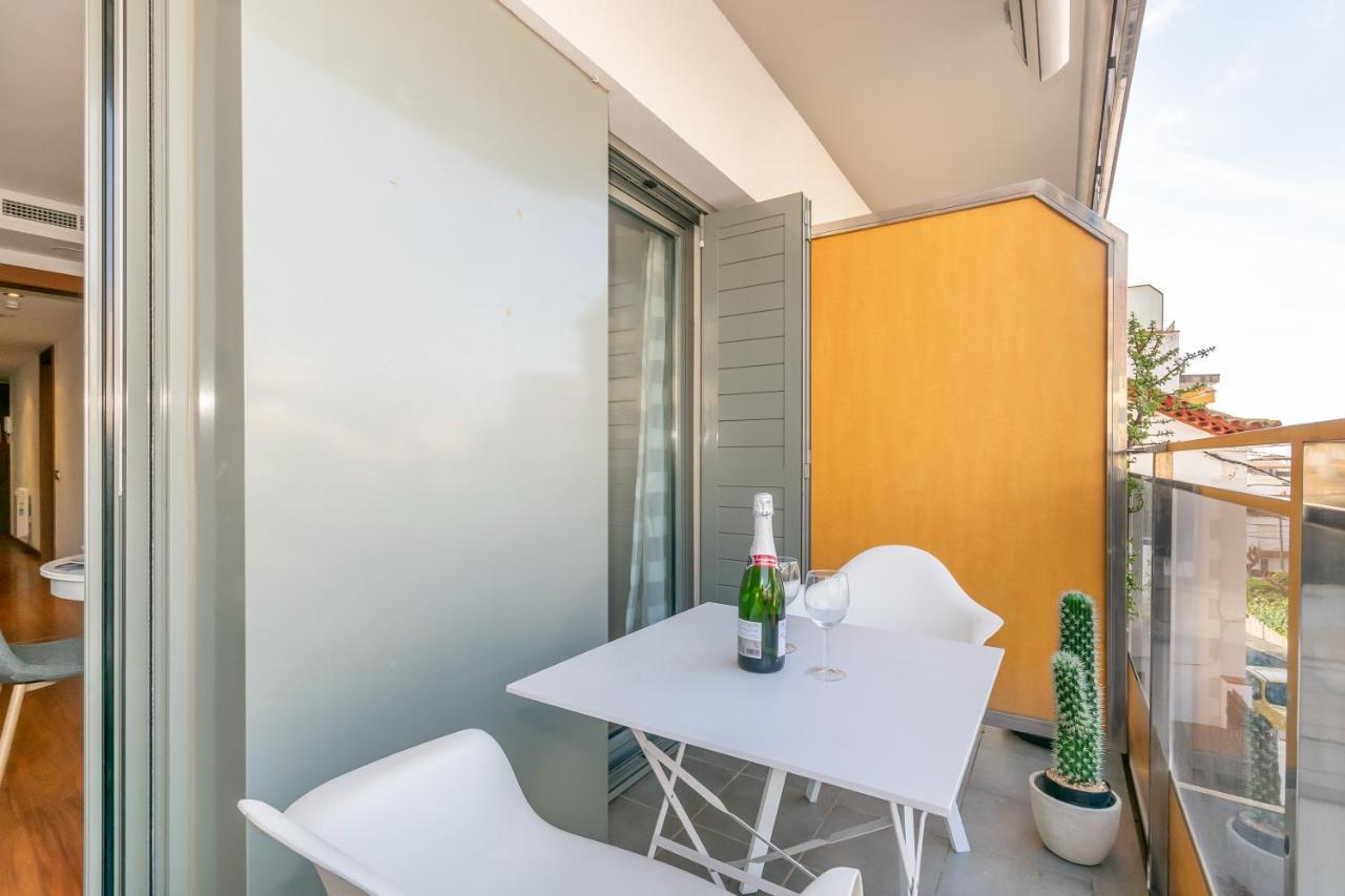 Sant Sebastia Moderno Apartamento A 100 Metros De La Playa Sitges Exterior photo